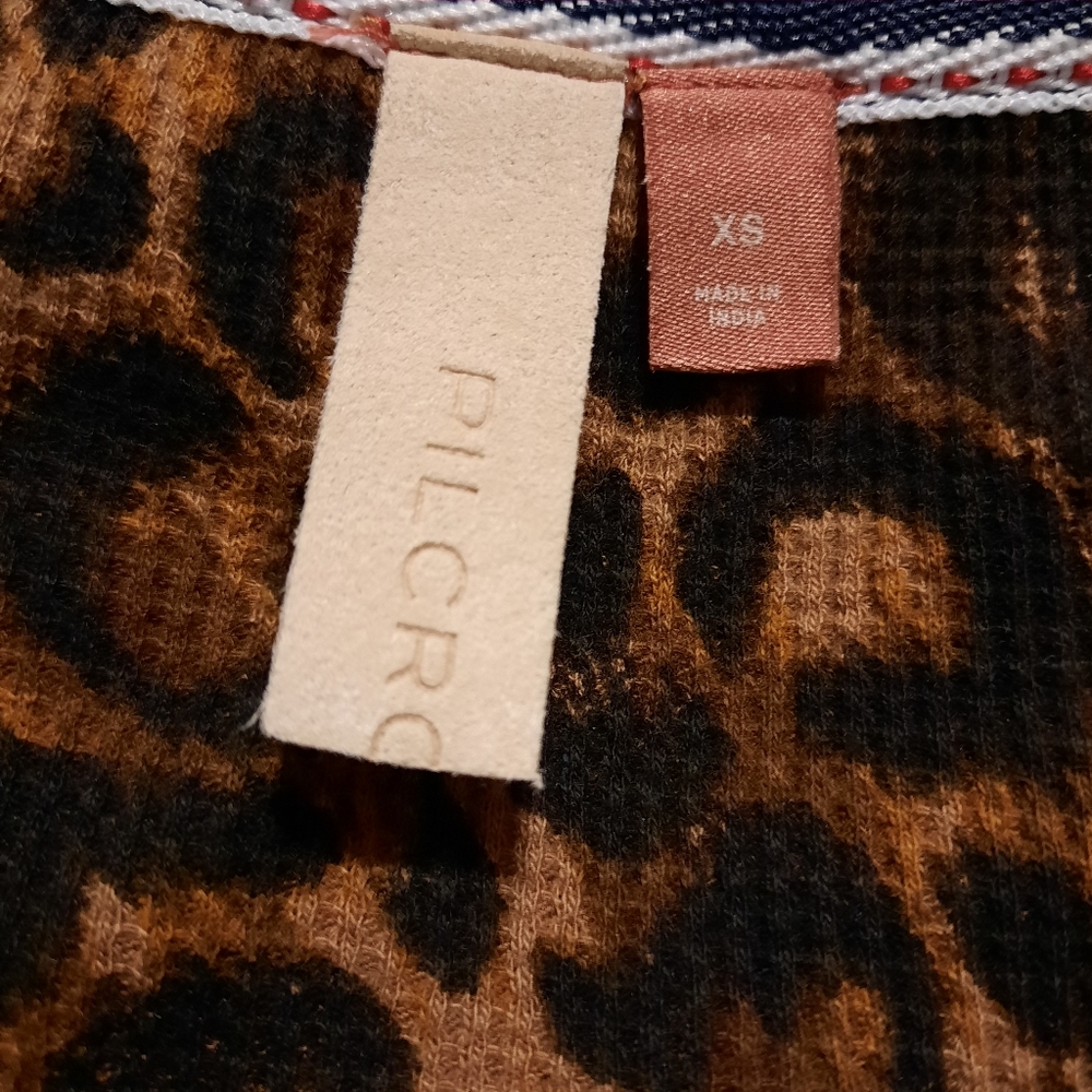 2/$25 - Pilcro Animal print top - Picture 7 of 13